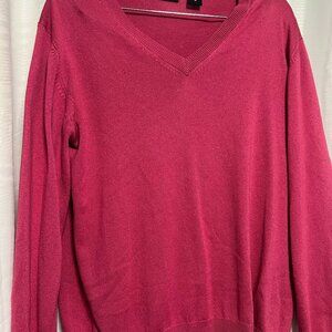 Moda International Silk Cashmere V-Neck Sweater | Capsule Wardrobe Minimalist |